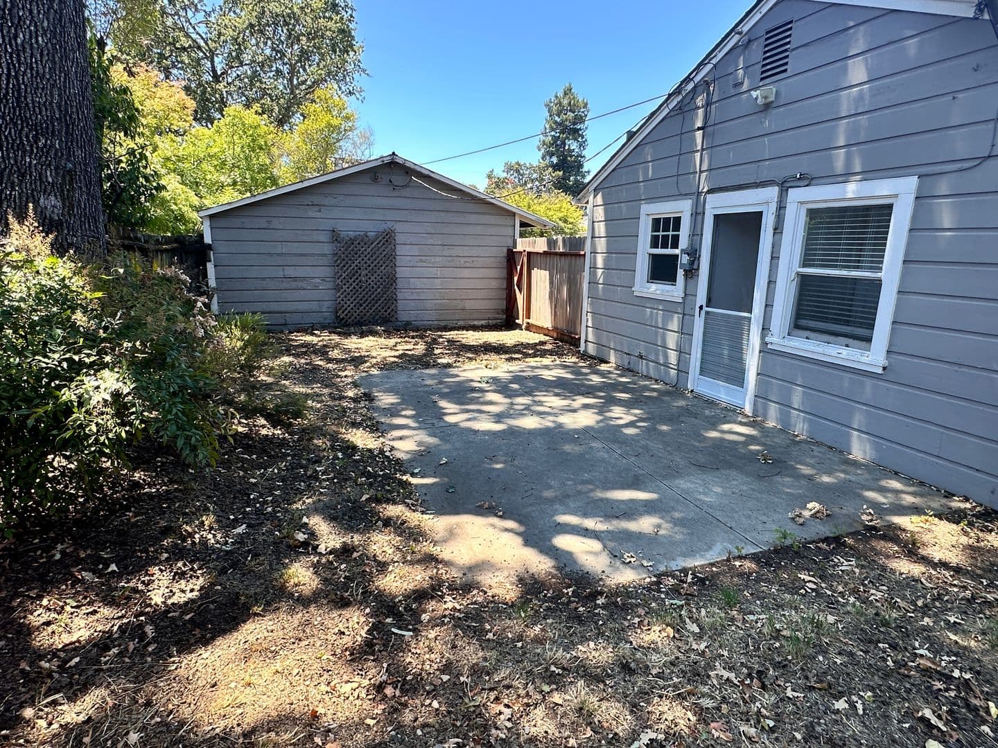 Santa Rosa Apartment: 740 Mendocino Avenue