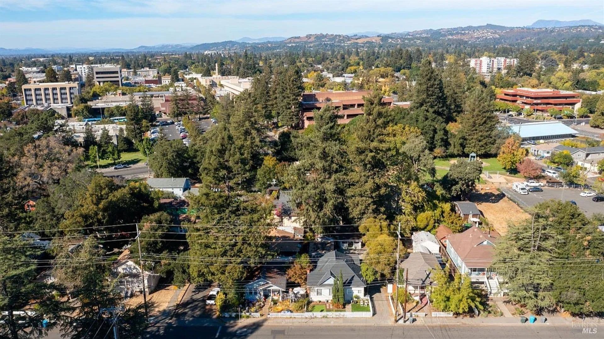 Santa Rosa Apartment: 705-709 Tupper St