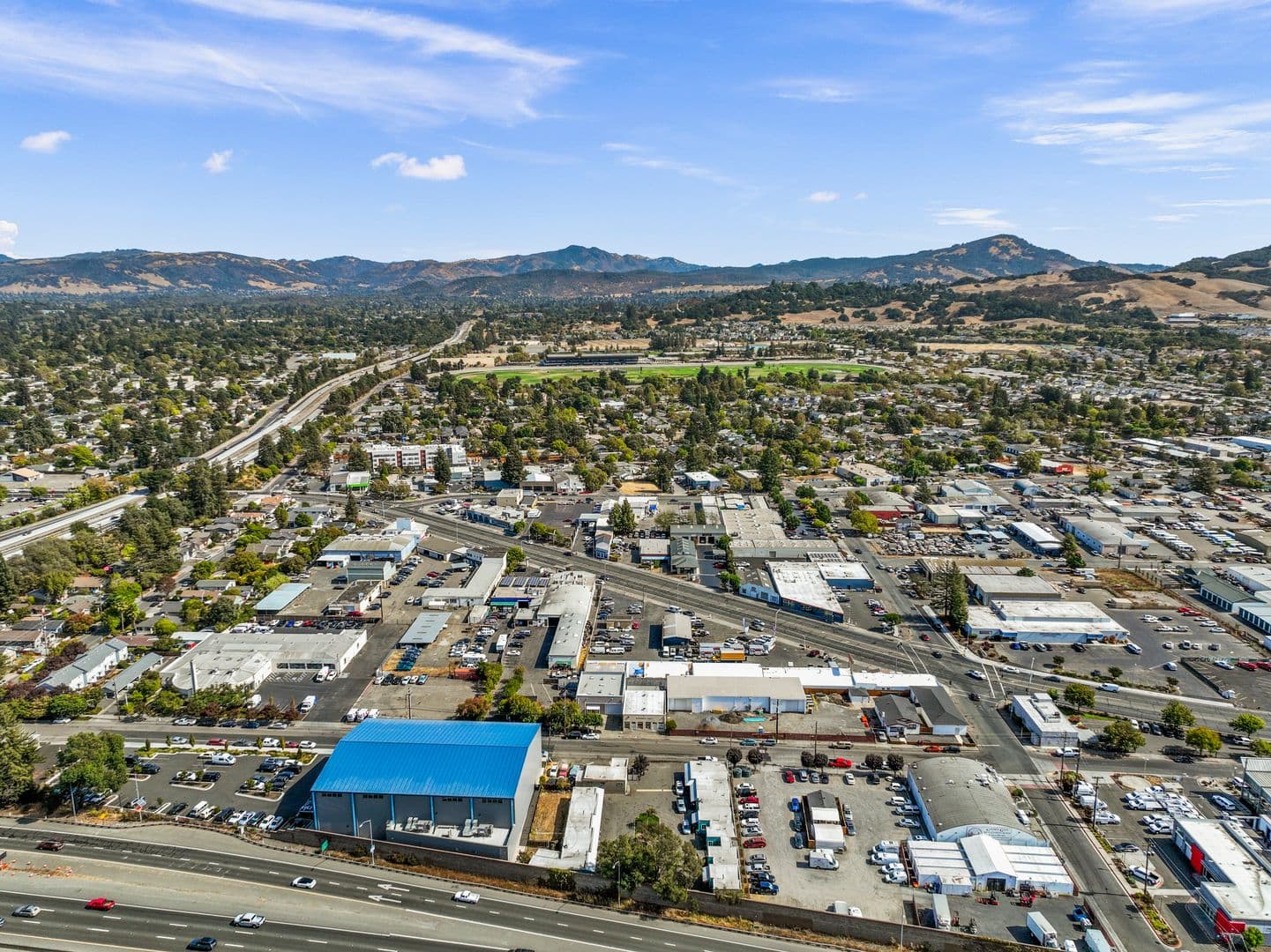 Santa Rosa Apartment: 1015 S A St