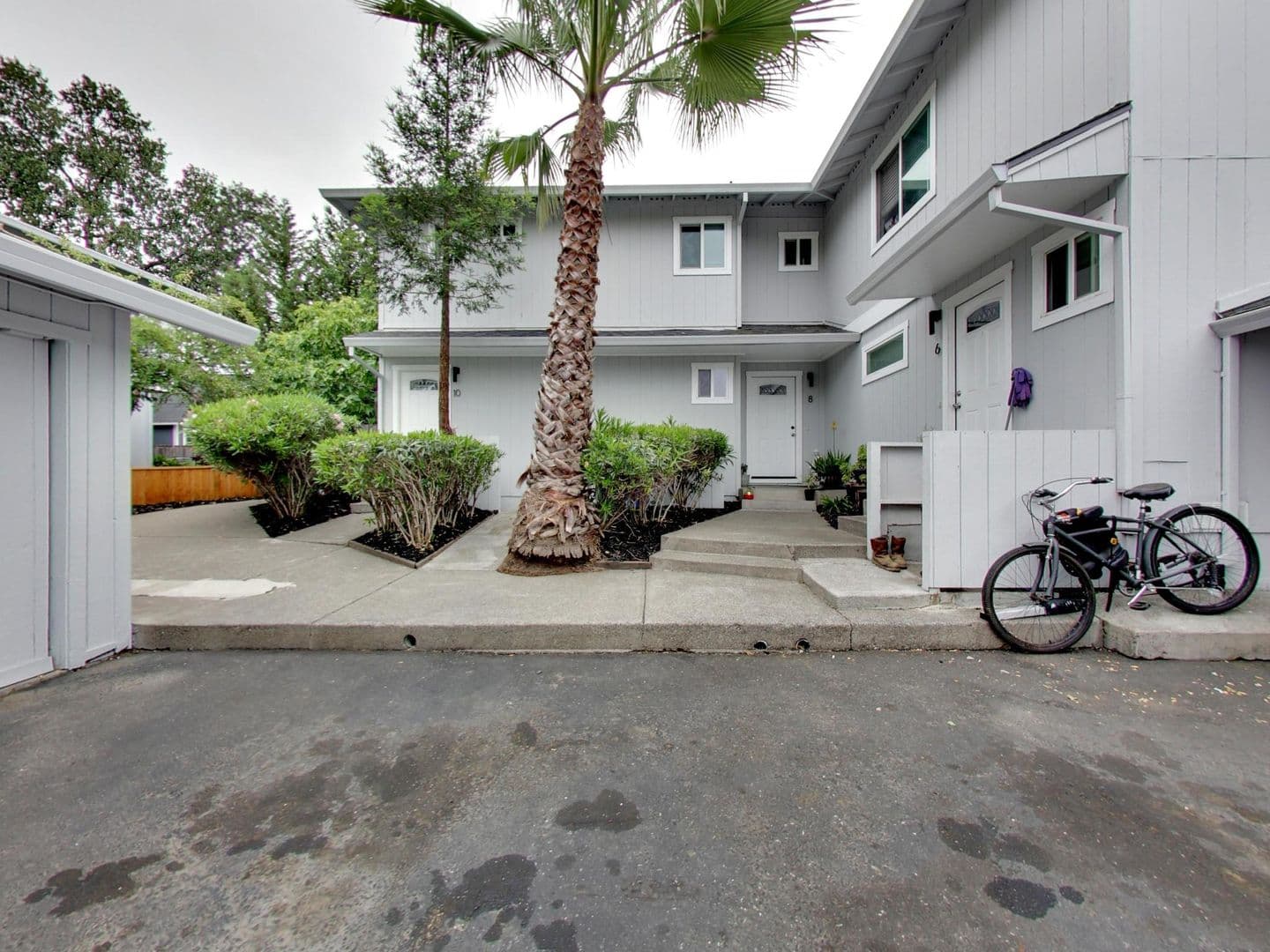 Windsor Apartment: 8690 Old Redwood Hwy.
