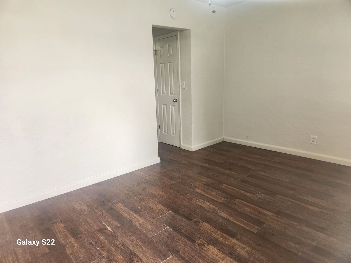 Santa Rosa Apartment: 1015 S A St