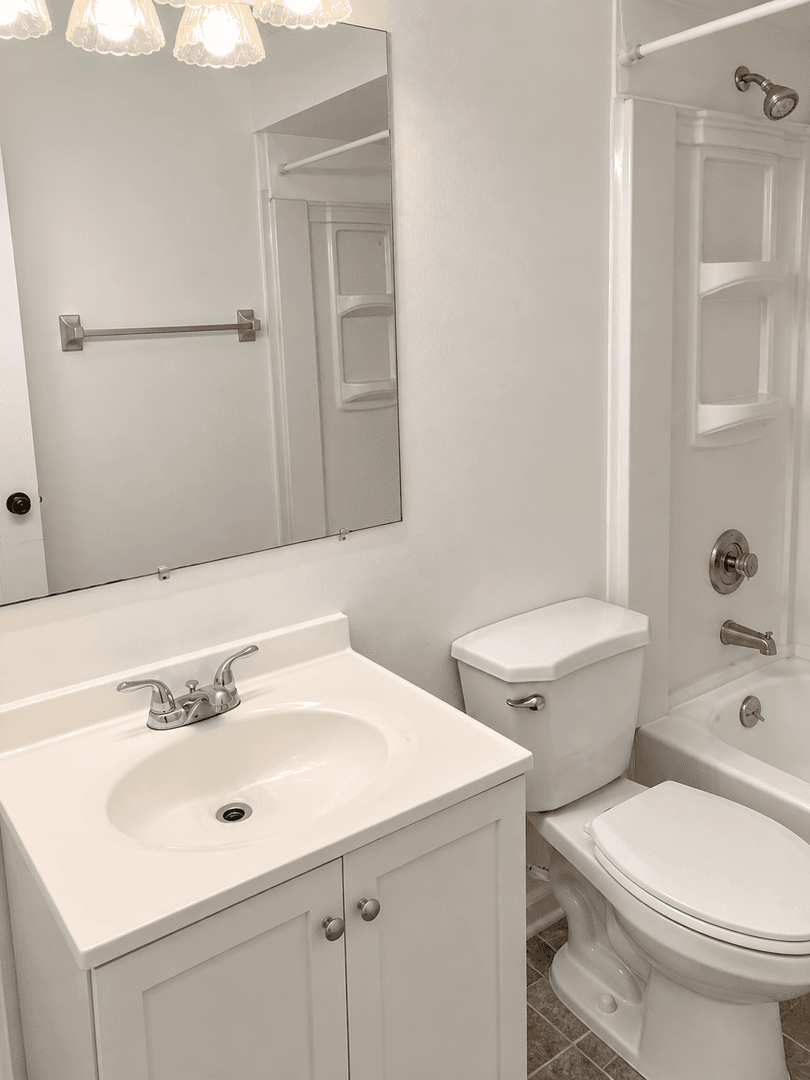 Orange City House: 1445 Hamilton Ave