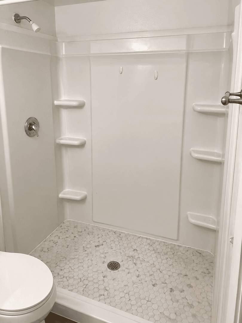 Orange City House: 1445 Hamilton Ave