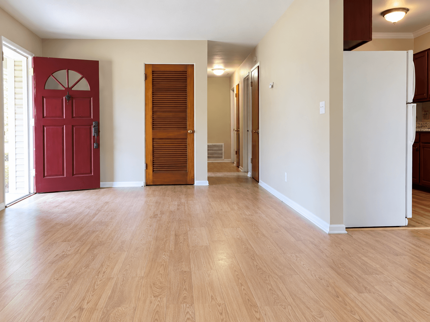 Deland House: 501 S Elsasser St