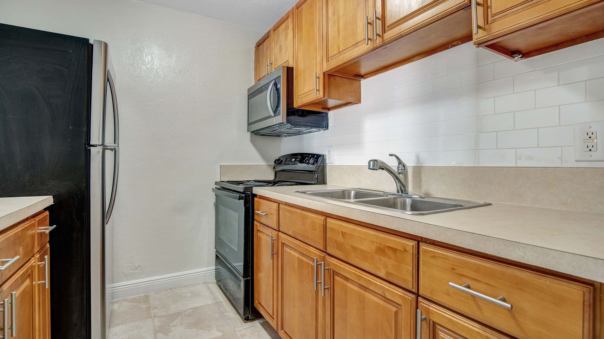 South Daytona House: 1757 Eastern Rd
