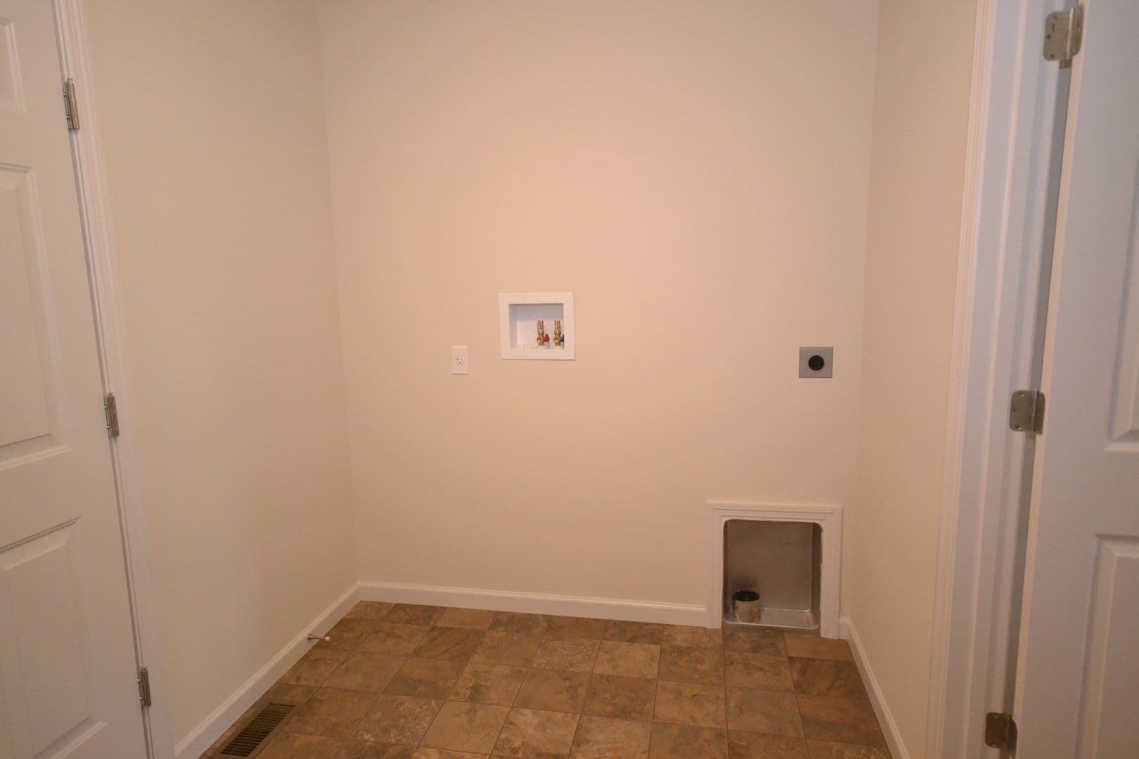 South Daytona House: 1757 Eastern Rd