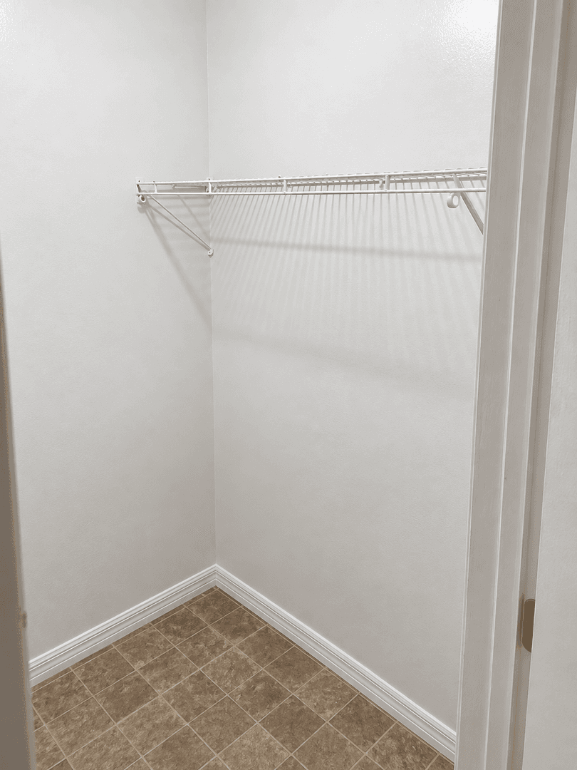 Orange City House: 1445 Hamilton Ave