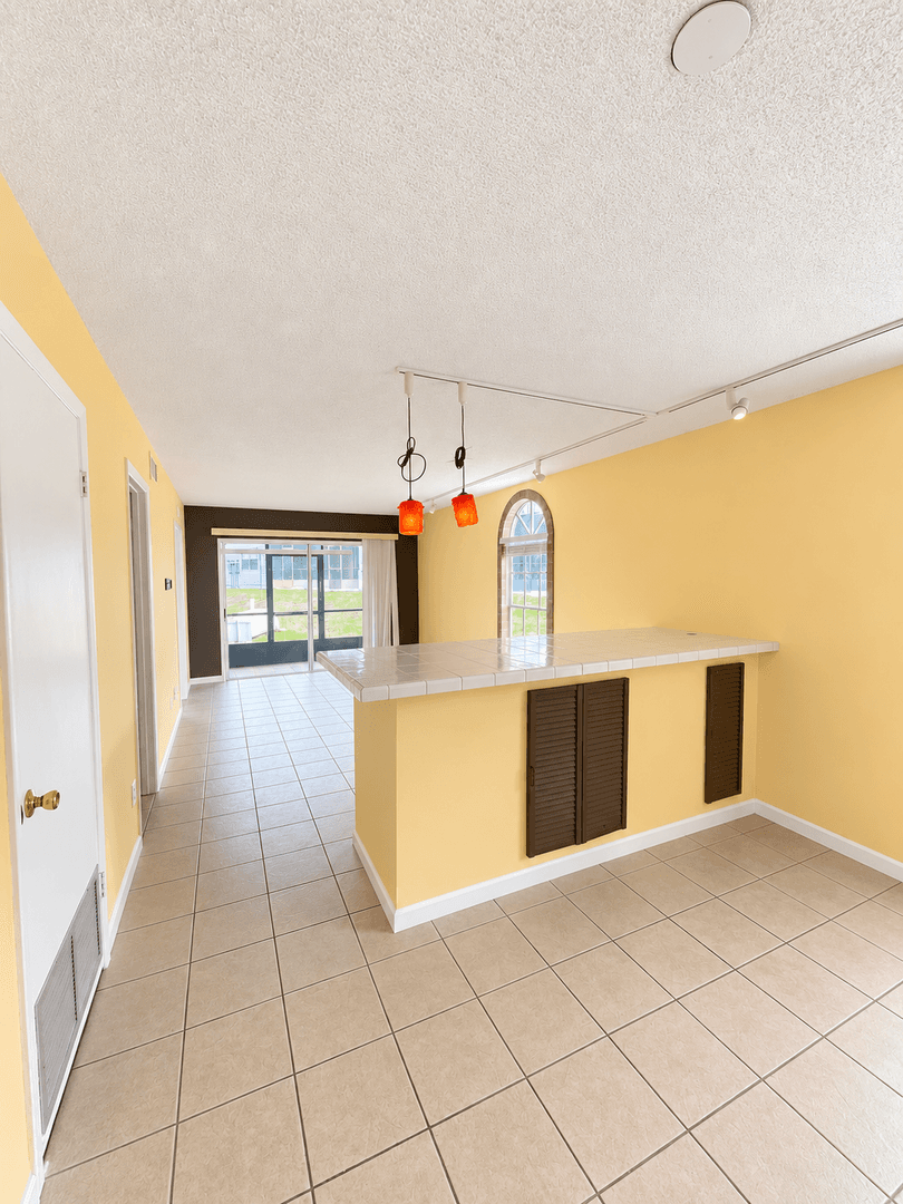 Debary Condo: 313 Dirksen Dr APT A1