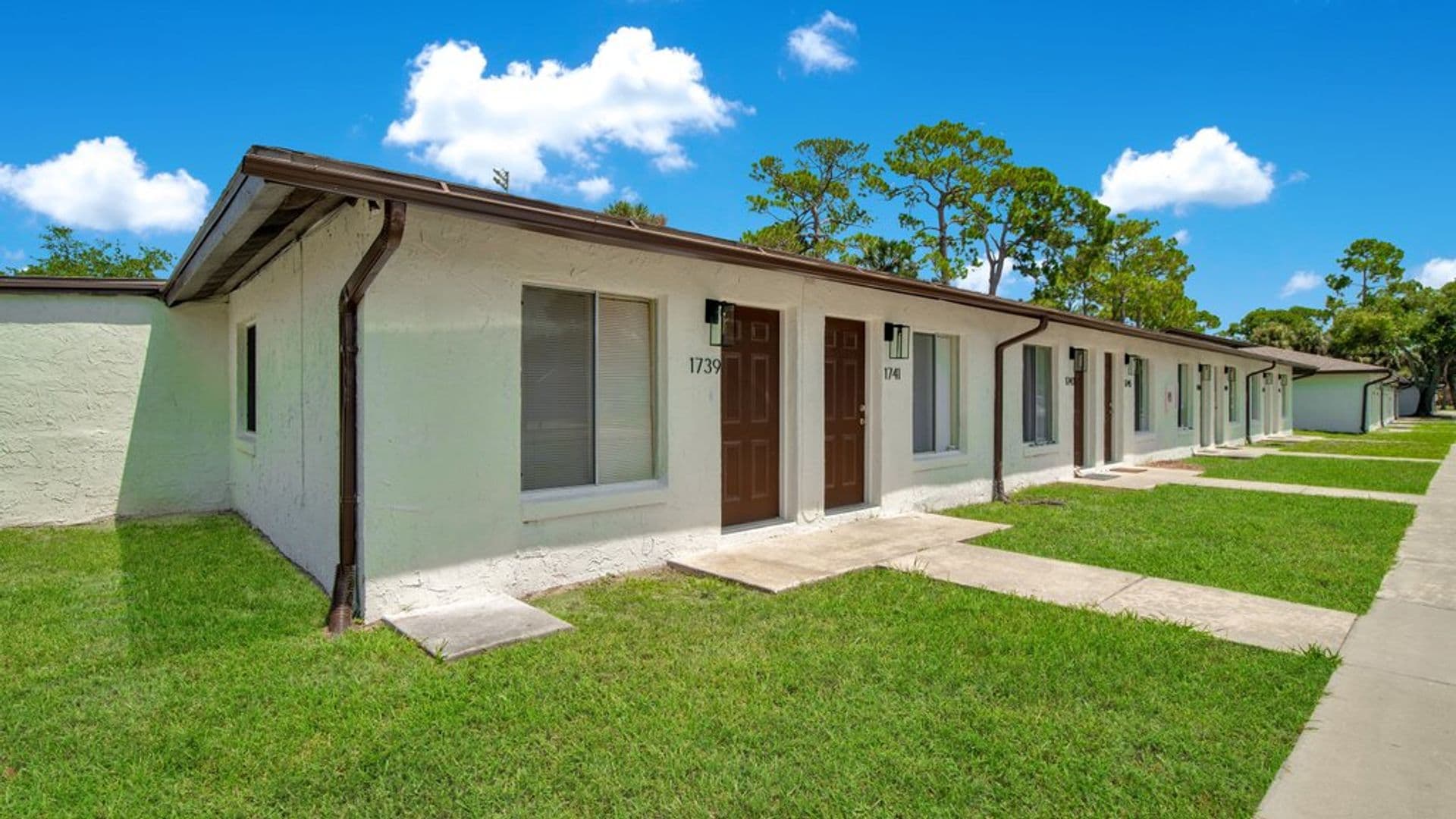 South Daytona House: 1757 Eastern Rd