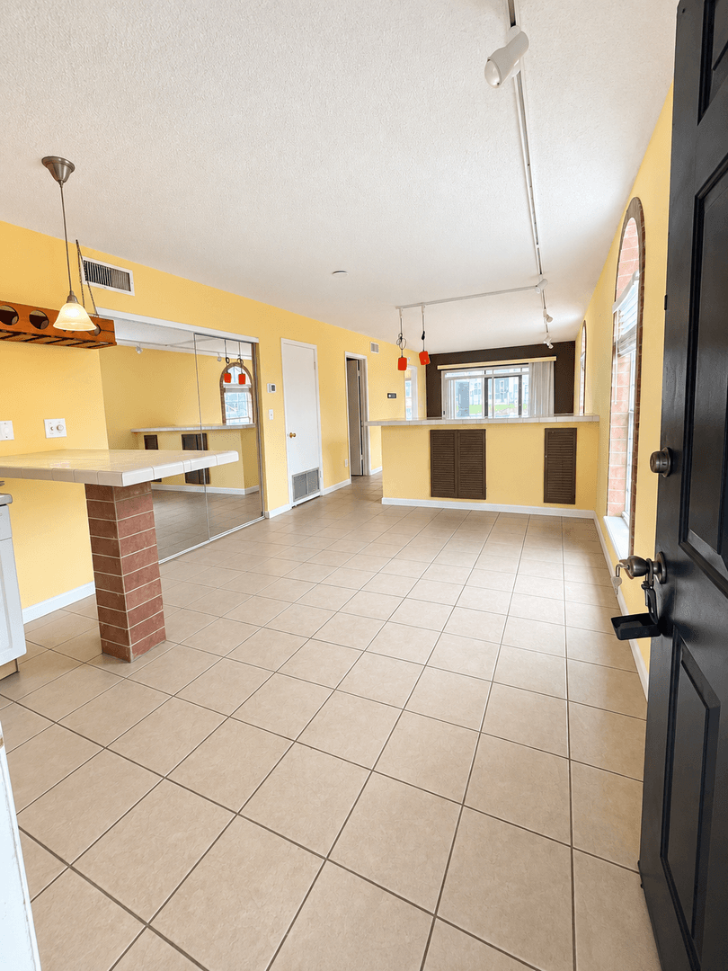 Debary Condo: 313 Dirksen Dr APT A1