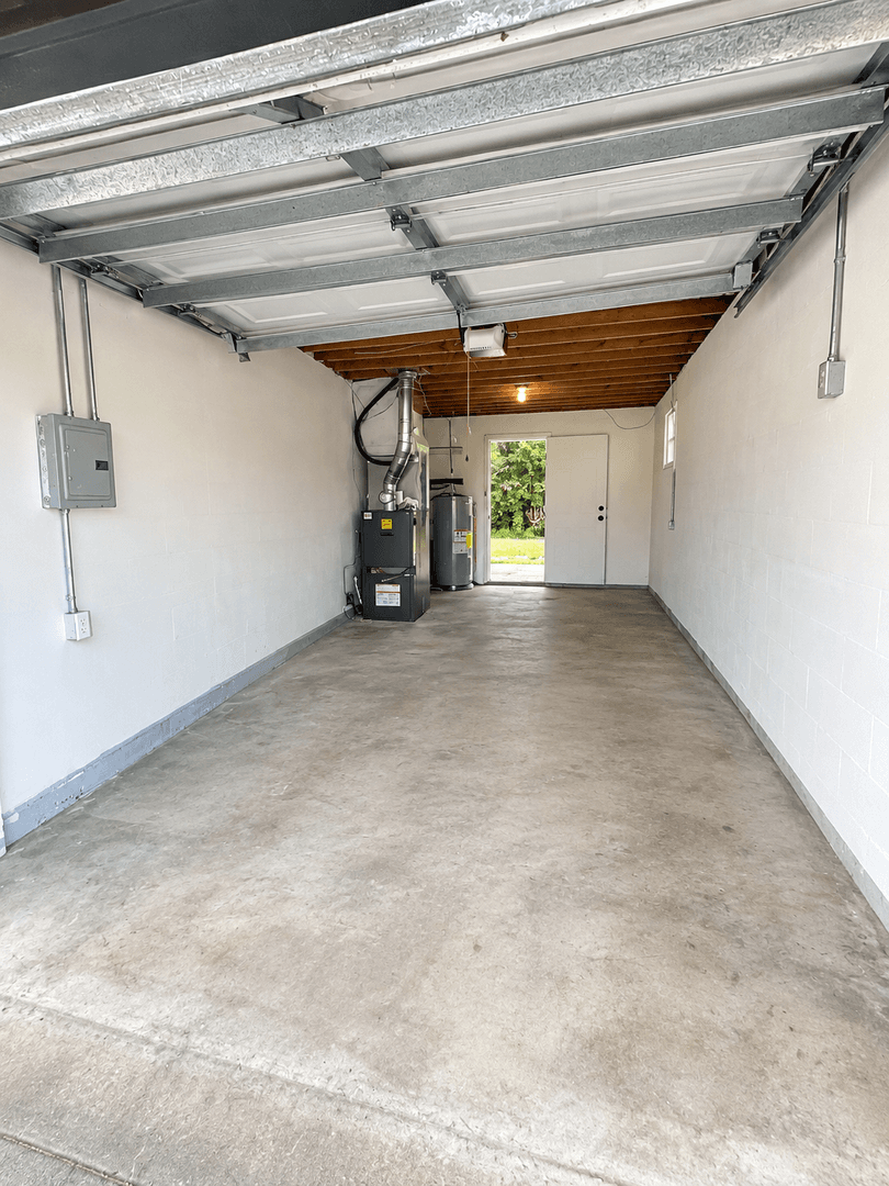 Daytona Beach House: 1464 Richmond Ave