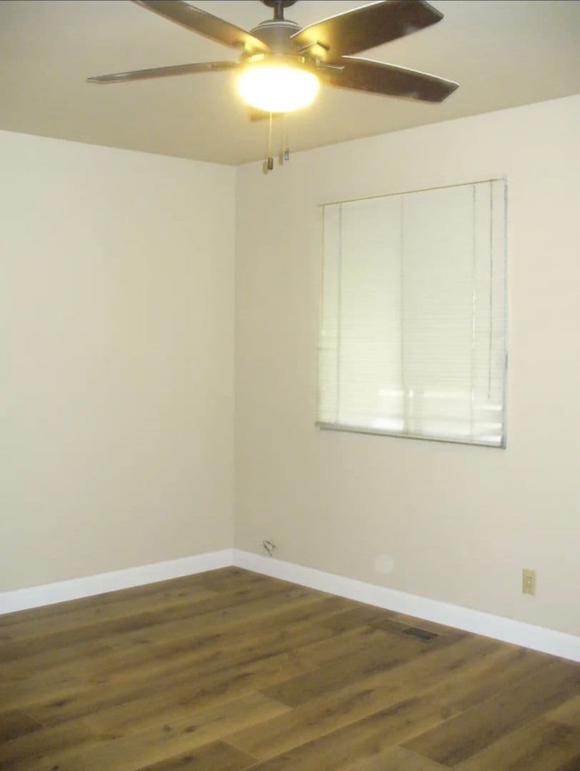 Colfax House: 45 West Oak Street