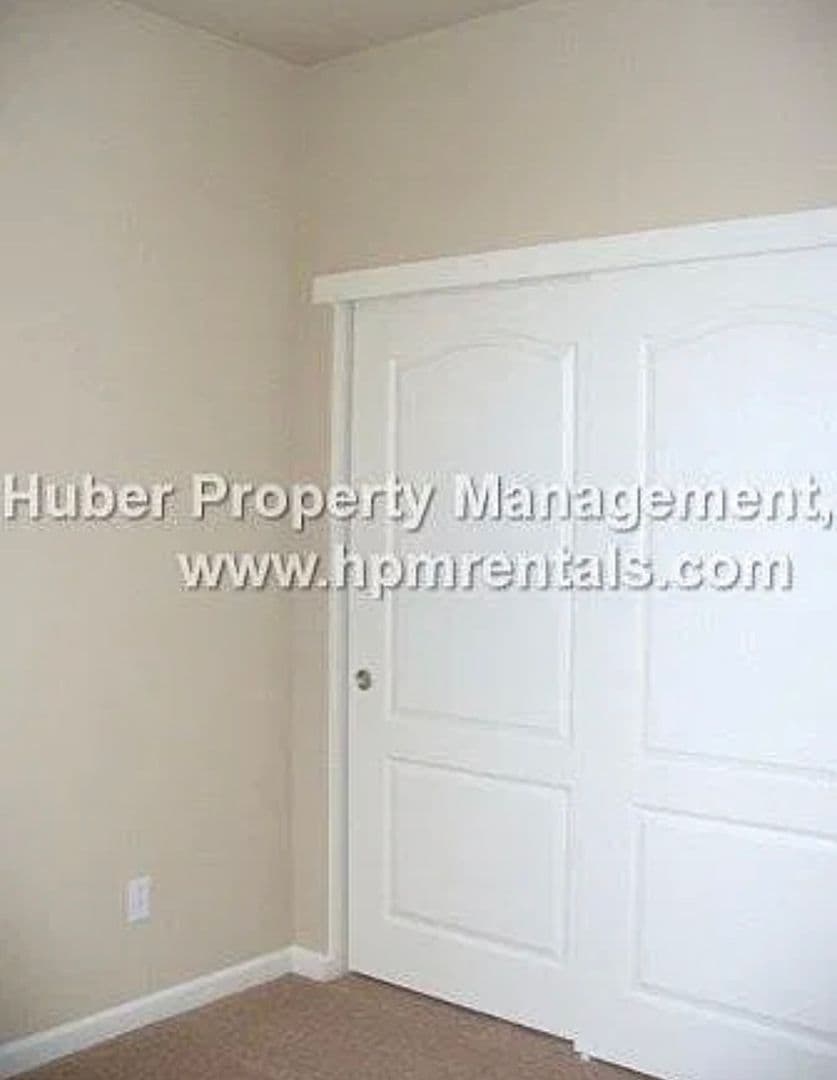 Auburn House: 11004 Caballo Circle