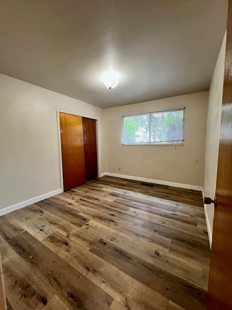 Colfax House: 45 West Oak Street