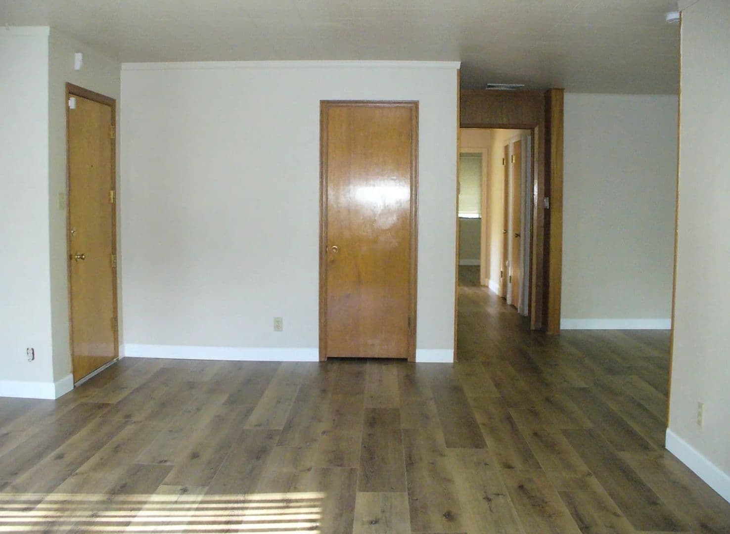 Colfax House: 45 West Oak Street