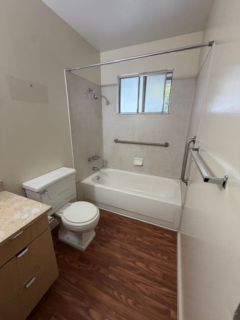 Auburn Apartment: 135-143 Dorer Drive