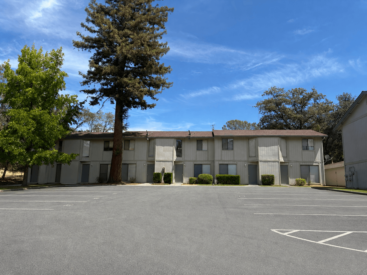Auburn Apartment: Rock Creek Apartments