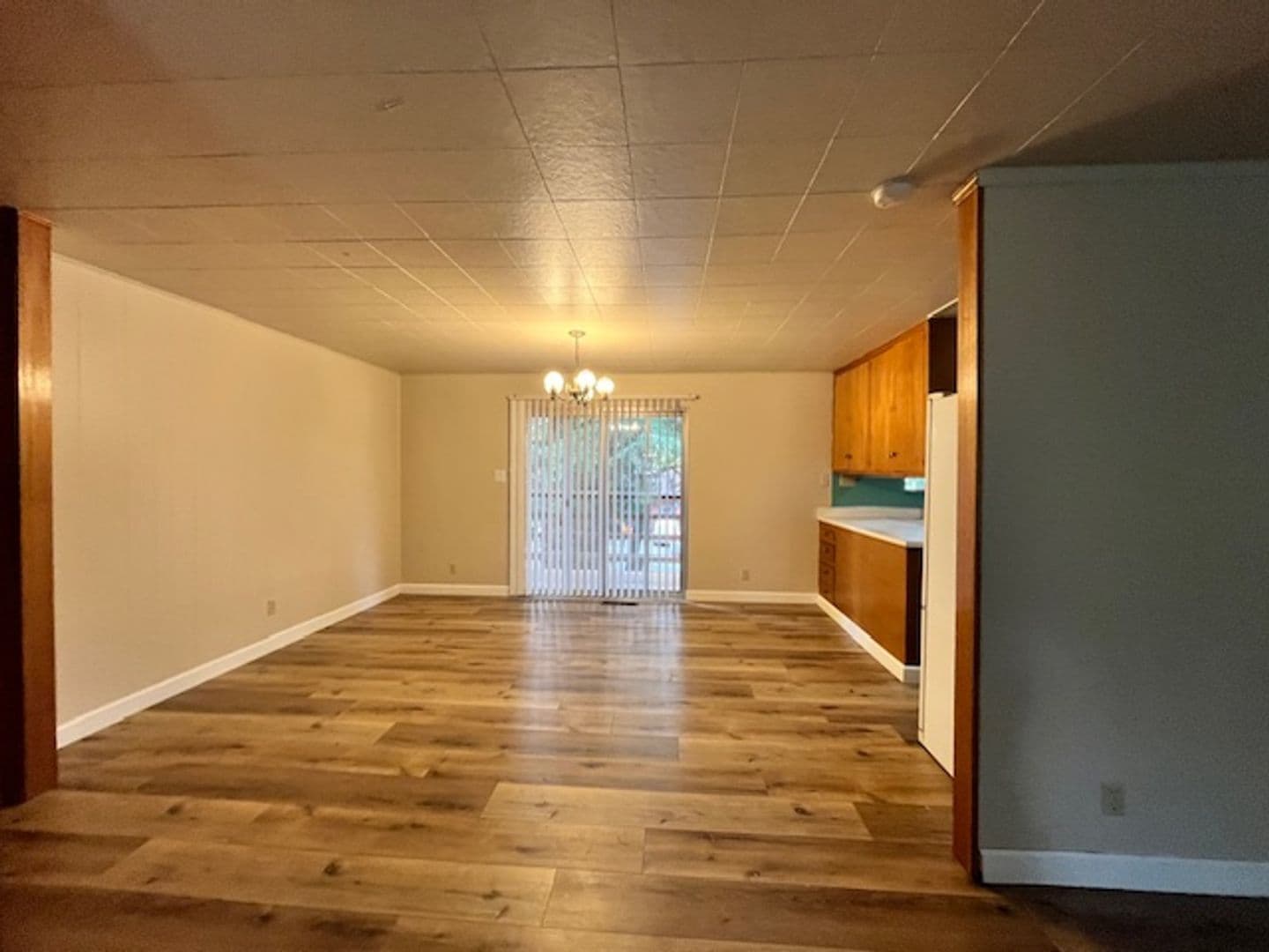 Colfax House: 45 West Oak Street