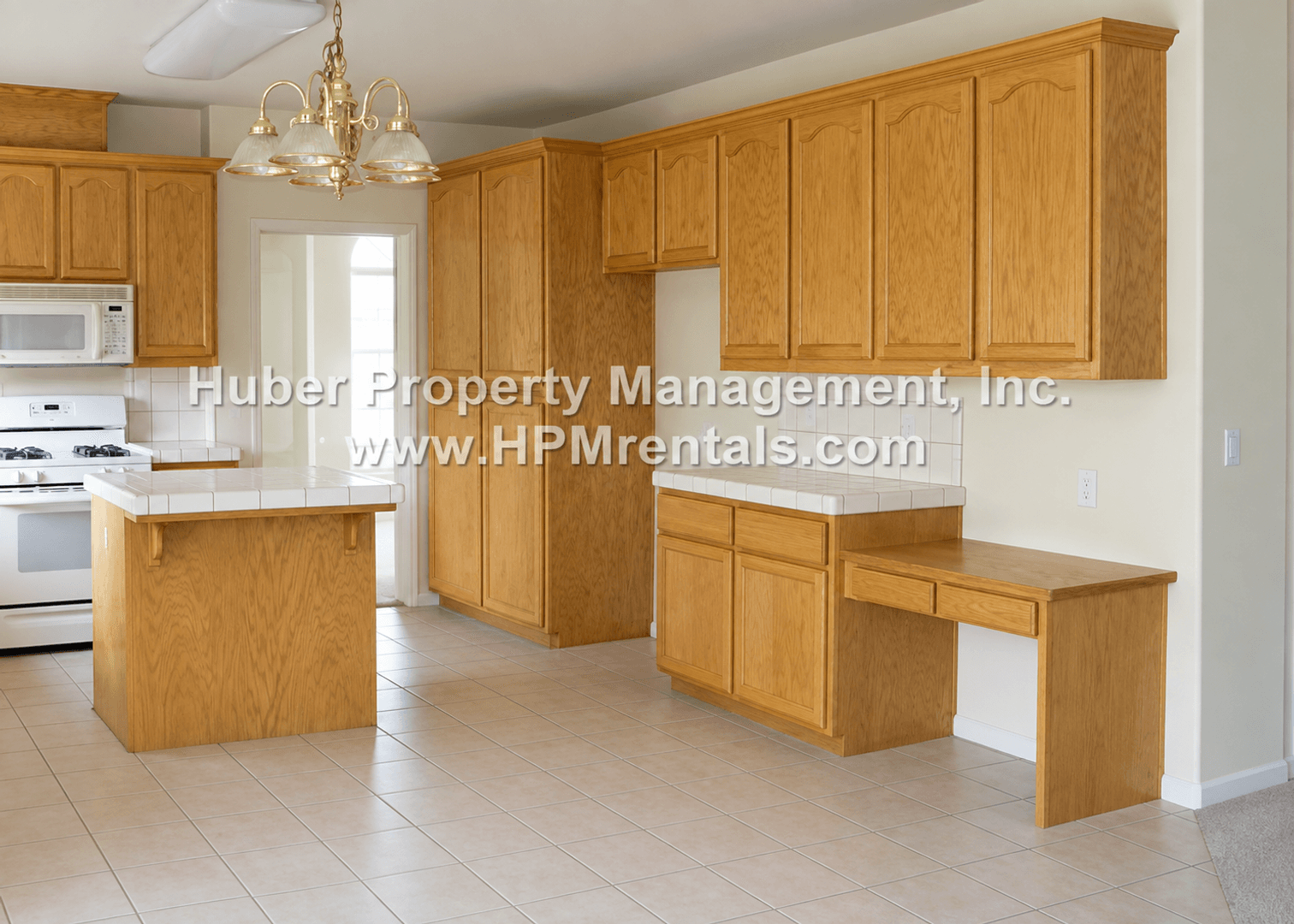 Lincoln House: 2415 First Street