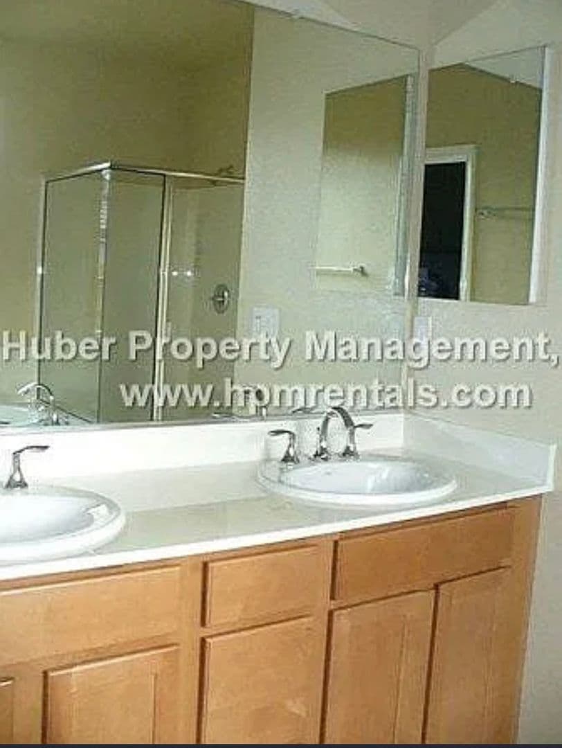 Auburn House: 11004 Caballo Circle