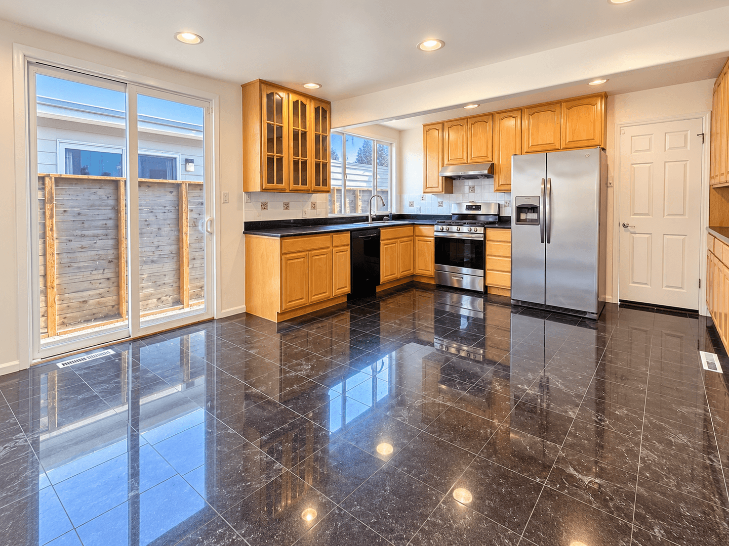 Millbrae House: 1064 Ridgewood Dr