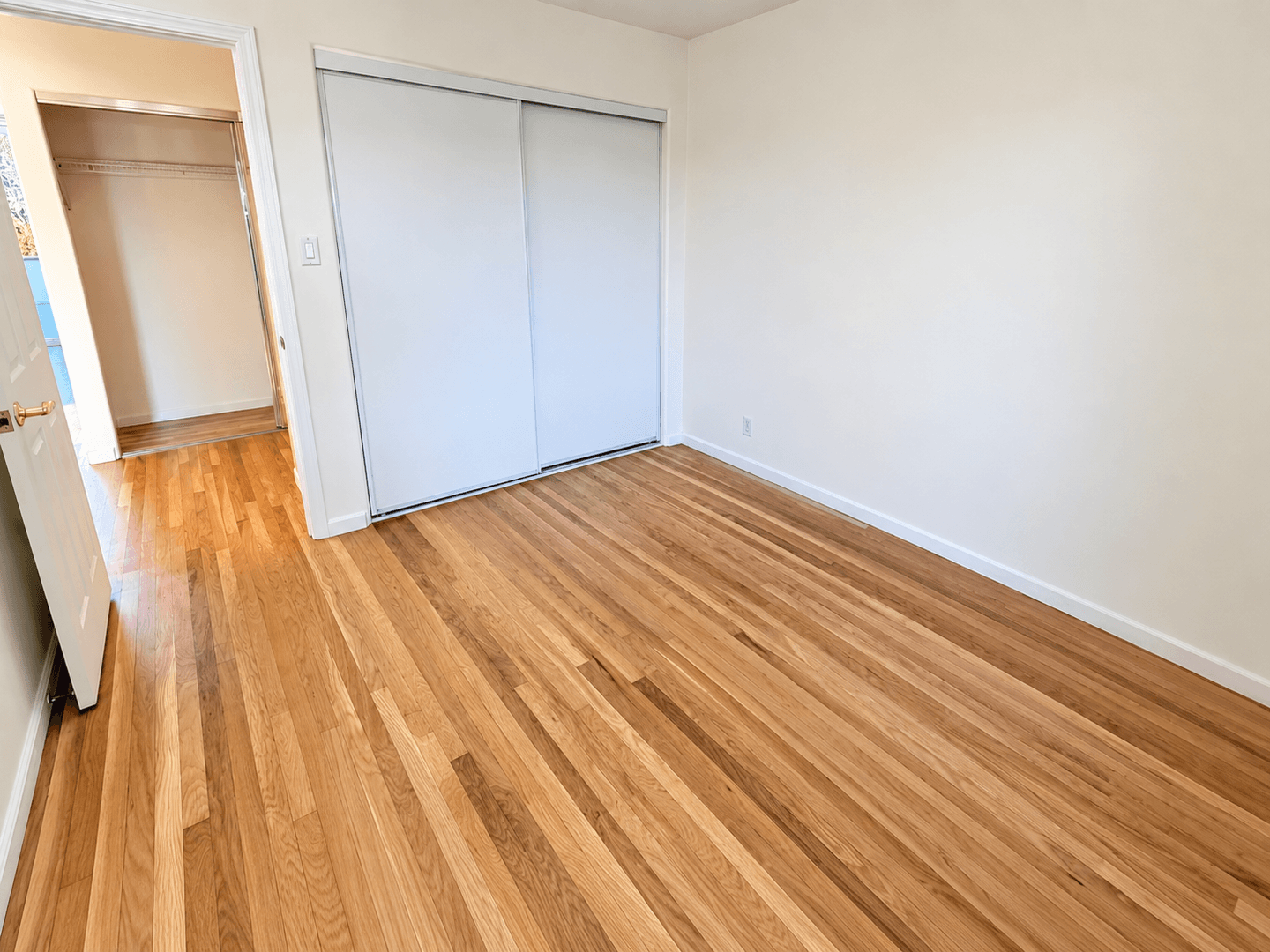 Millbrae House: 1064 Ridgewood Dr