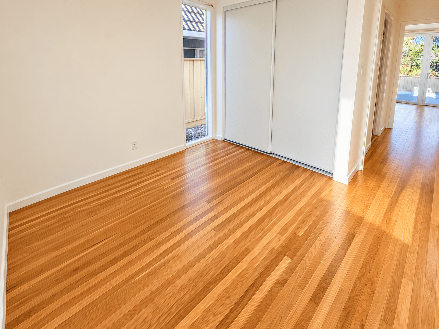 Millbrae House: 1064 Ridgewood Dr