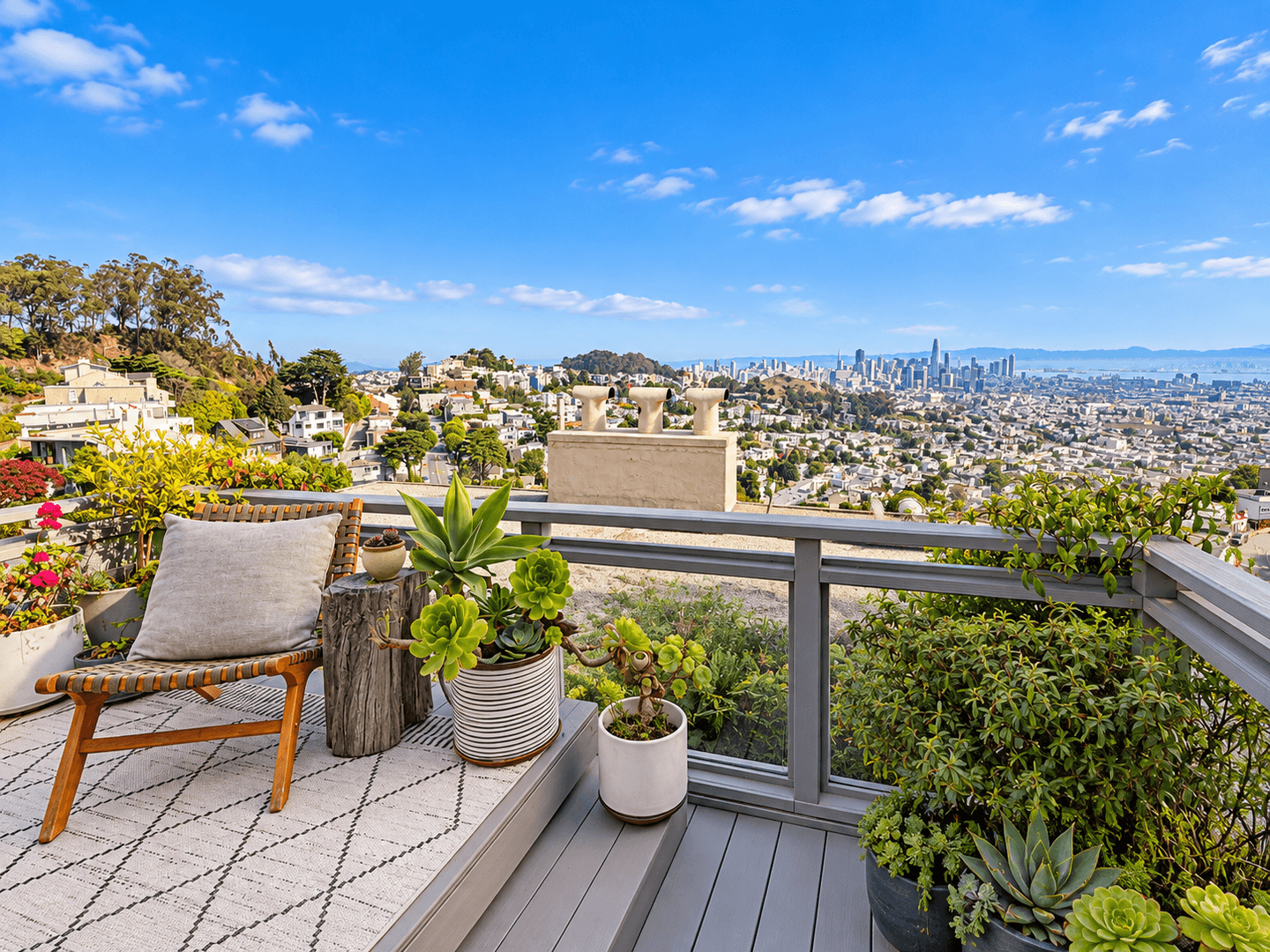San Francisco Apartment: 130 Graystone Terrace