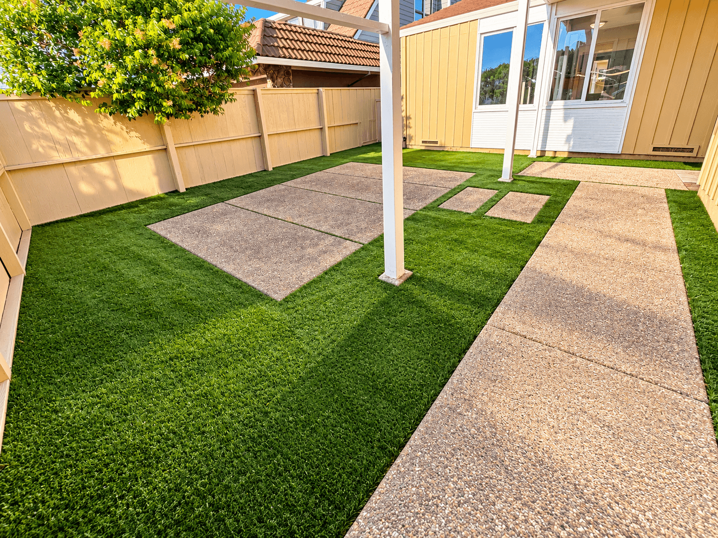 Millbrae House: 1064 Ridgewood Dr