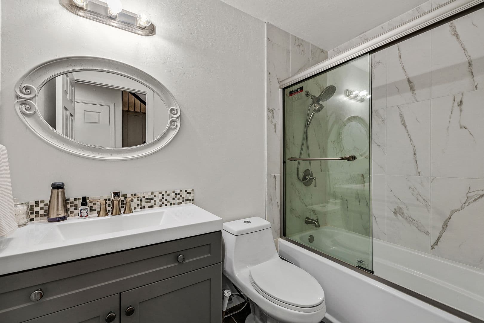 Hayward House: 3238 Monika Lane