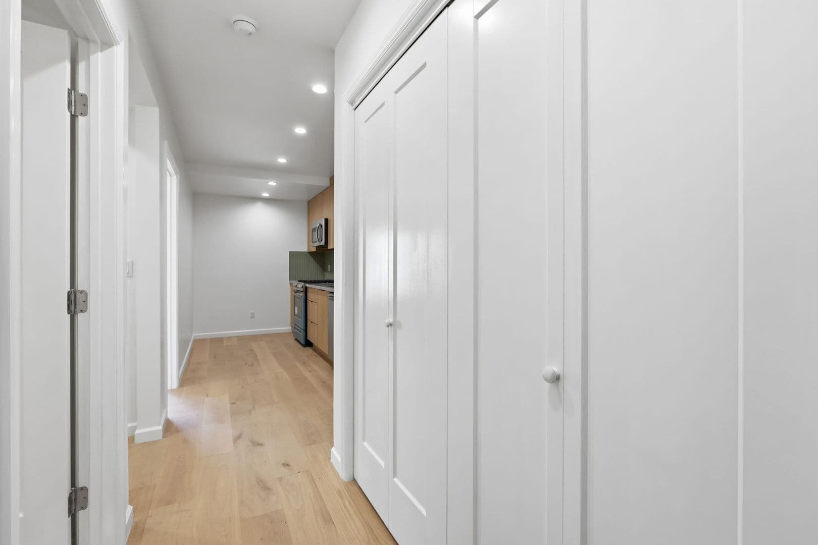 San Francisco House: 1223 Waller St