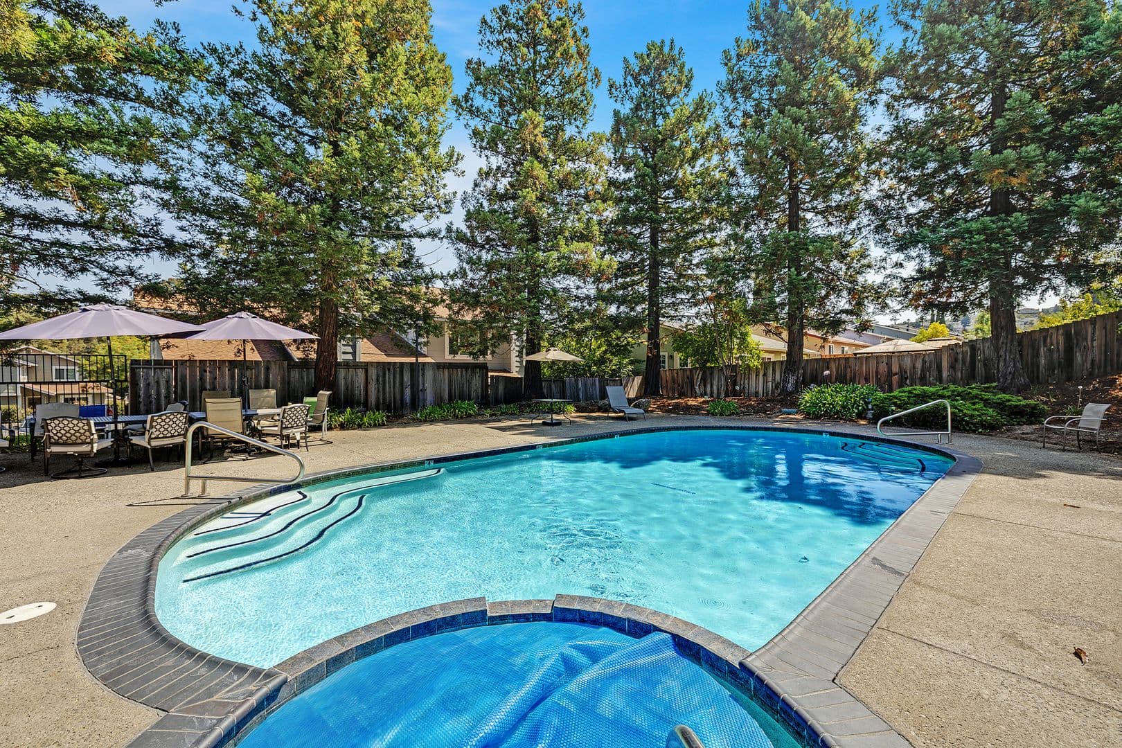 Hayward House: 3238 Monika Lane