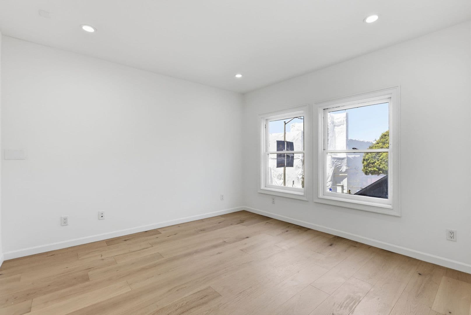 San Francisco House: 1223 Waller St