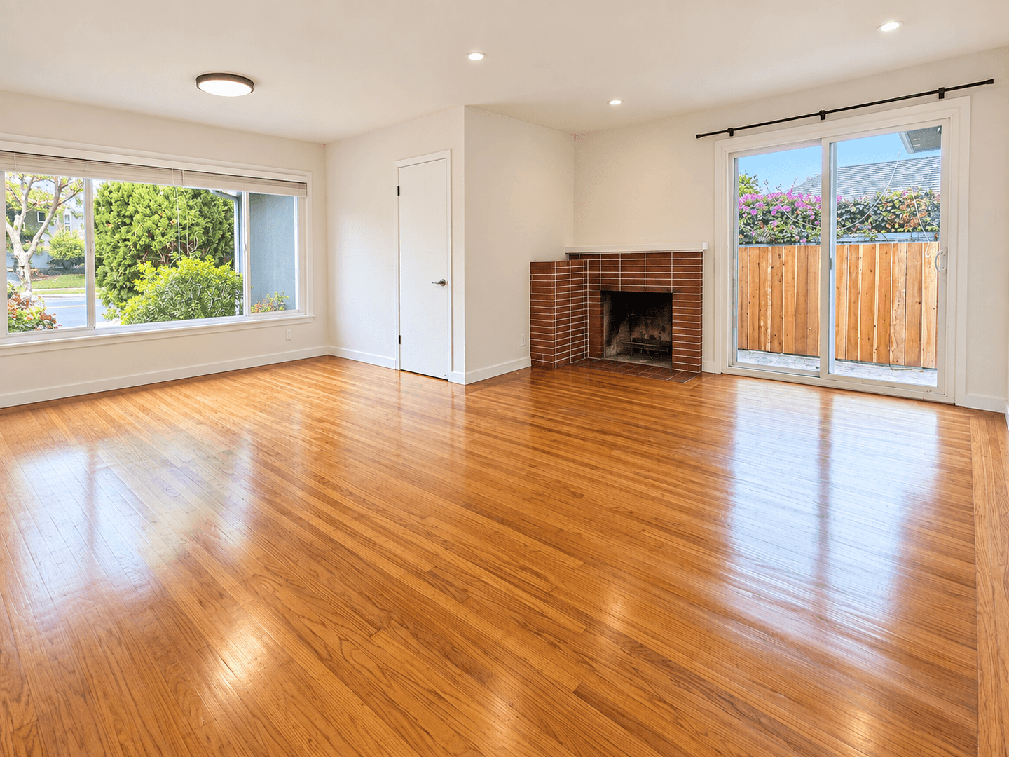 El Cerrito House: 747 Ashbury Ave