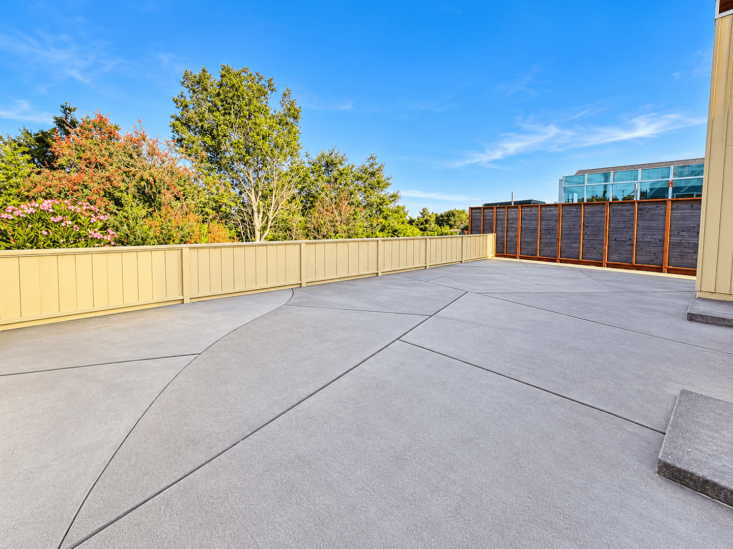 Millbrae House: 1064 Ridgewood Dr