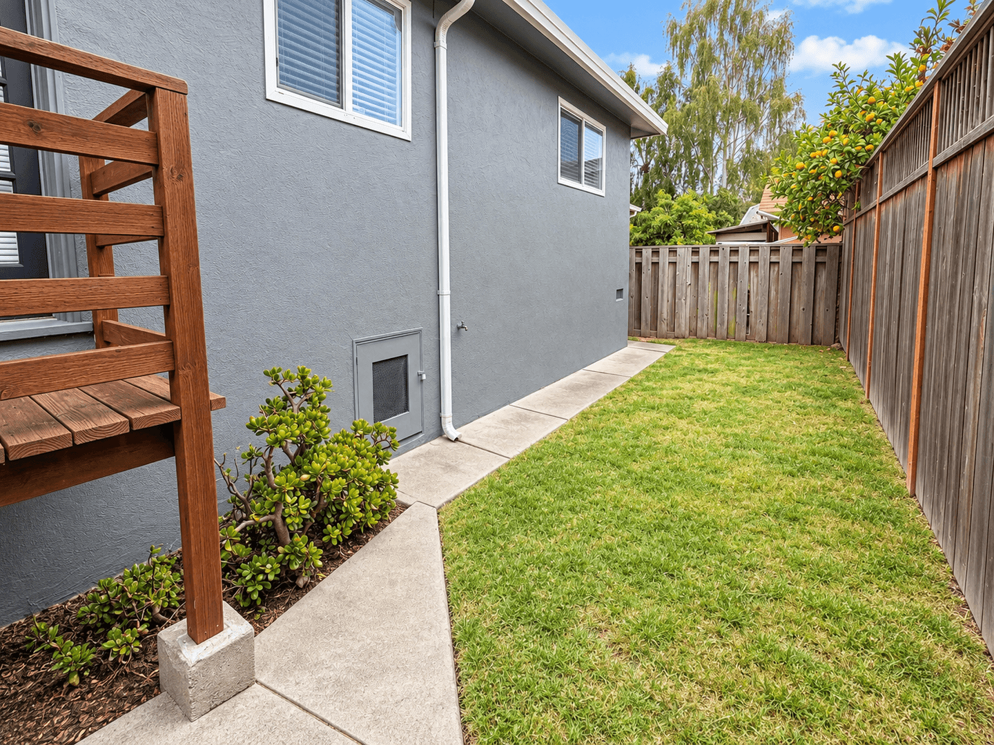 El Cerrito House: 747 Ashbury Ave