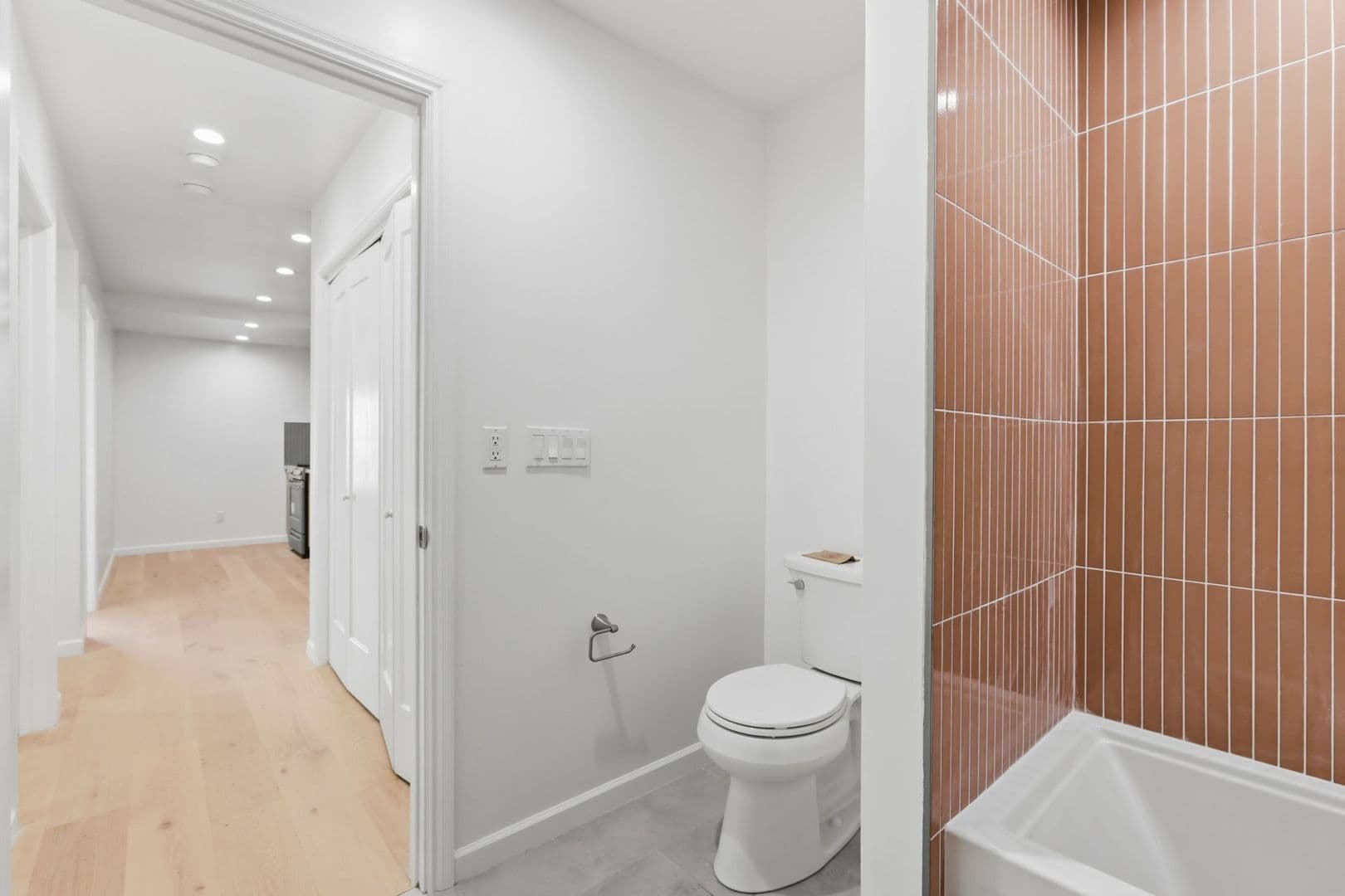 San Francisco House: 1223 Waller St