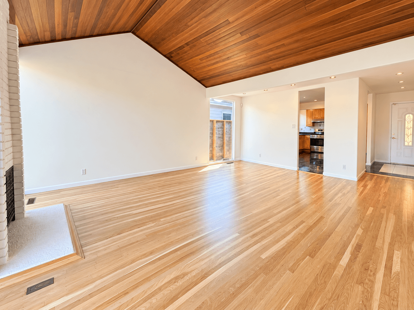 Millbrae House: 1064 Ridgewood Dr