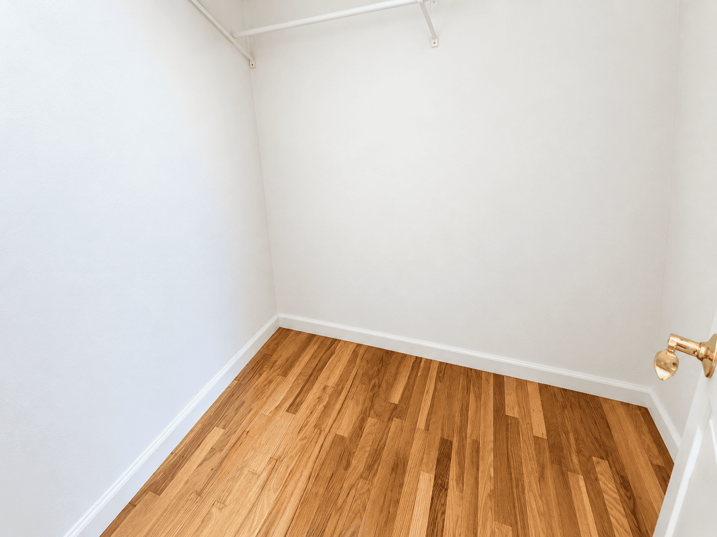 Millbrae House: 1064 Ridgewood Dr