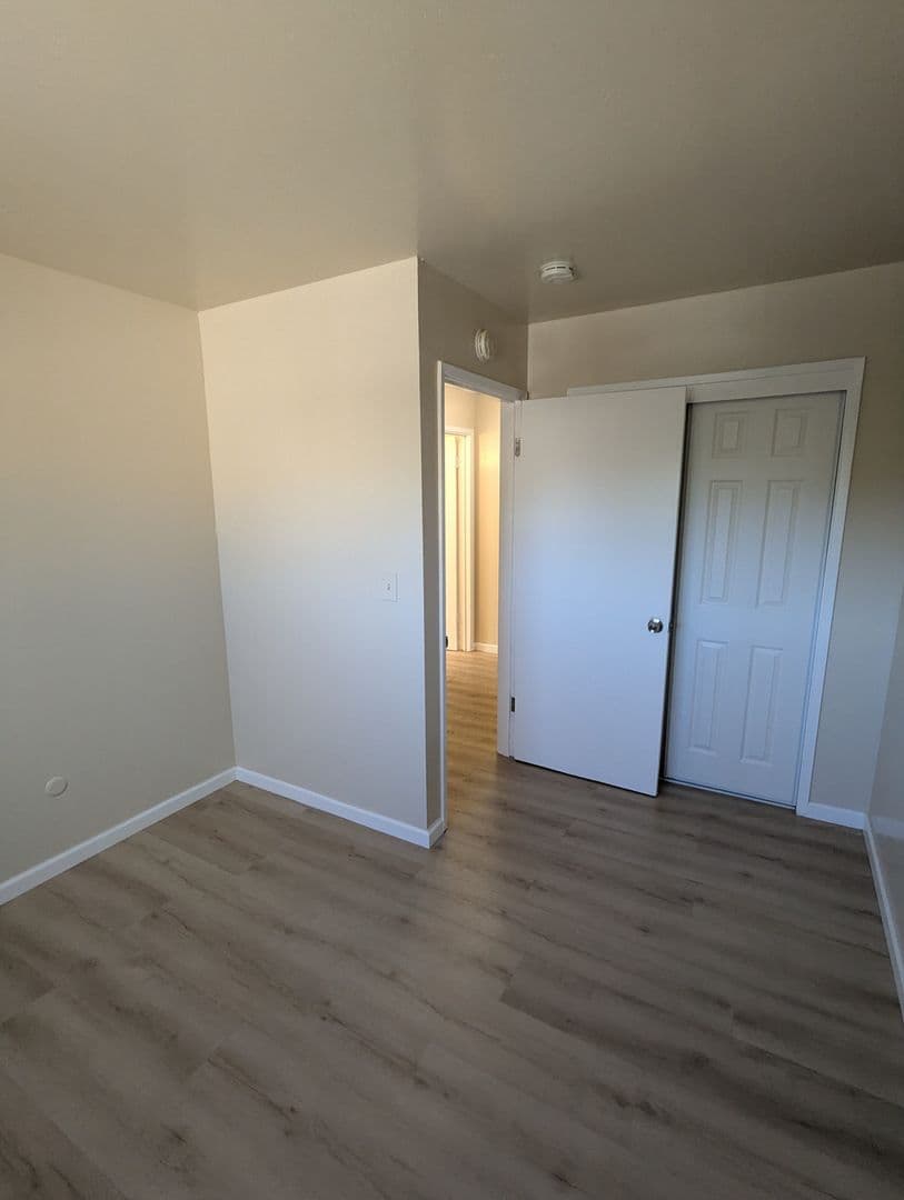 Berkeley Apartment: 929 Delaware Street