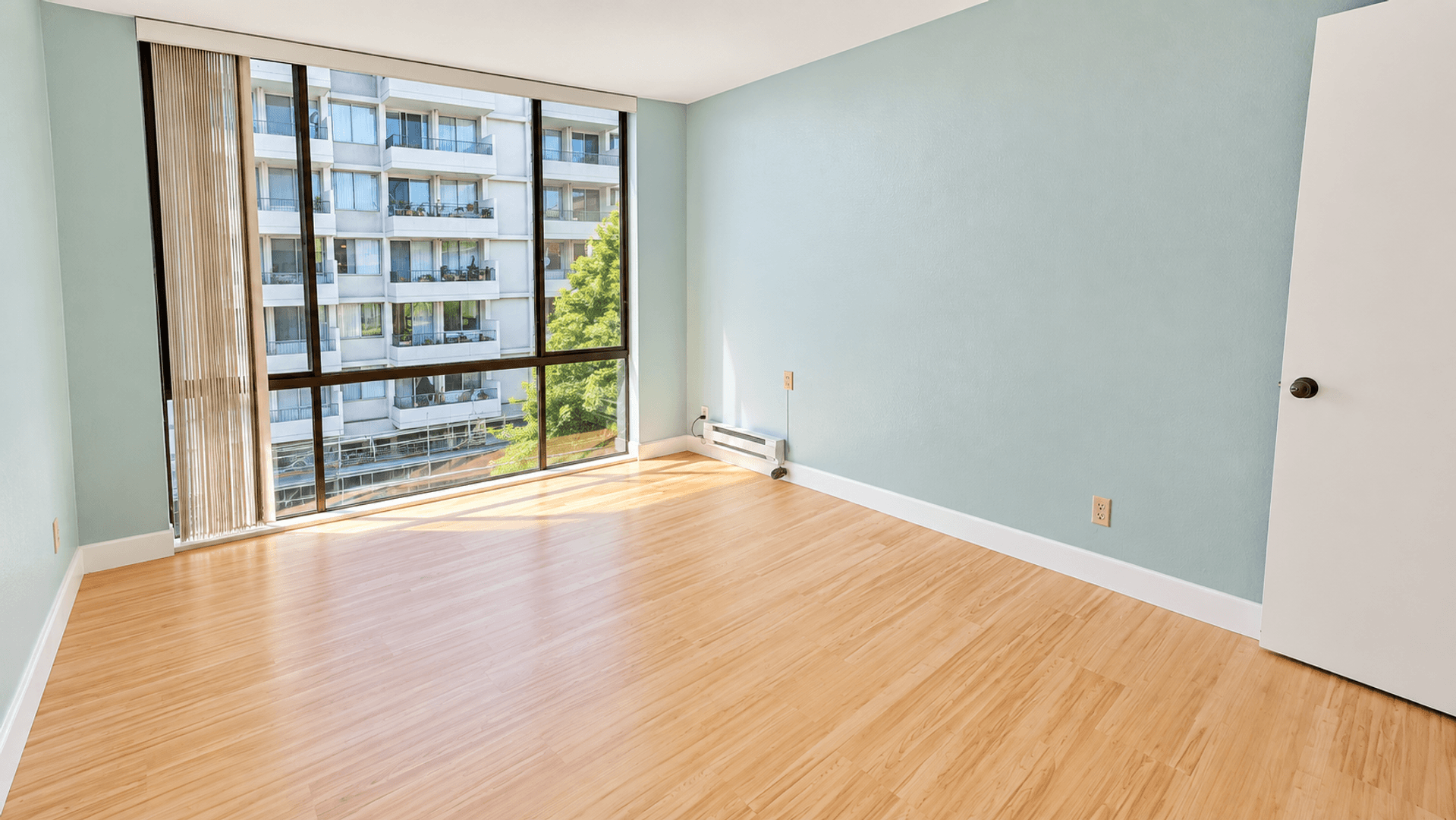 San Francisco House: 1000 Franklin Street #408