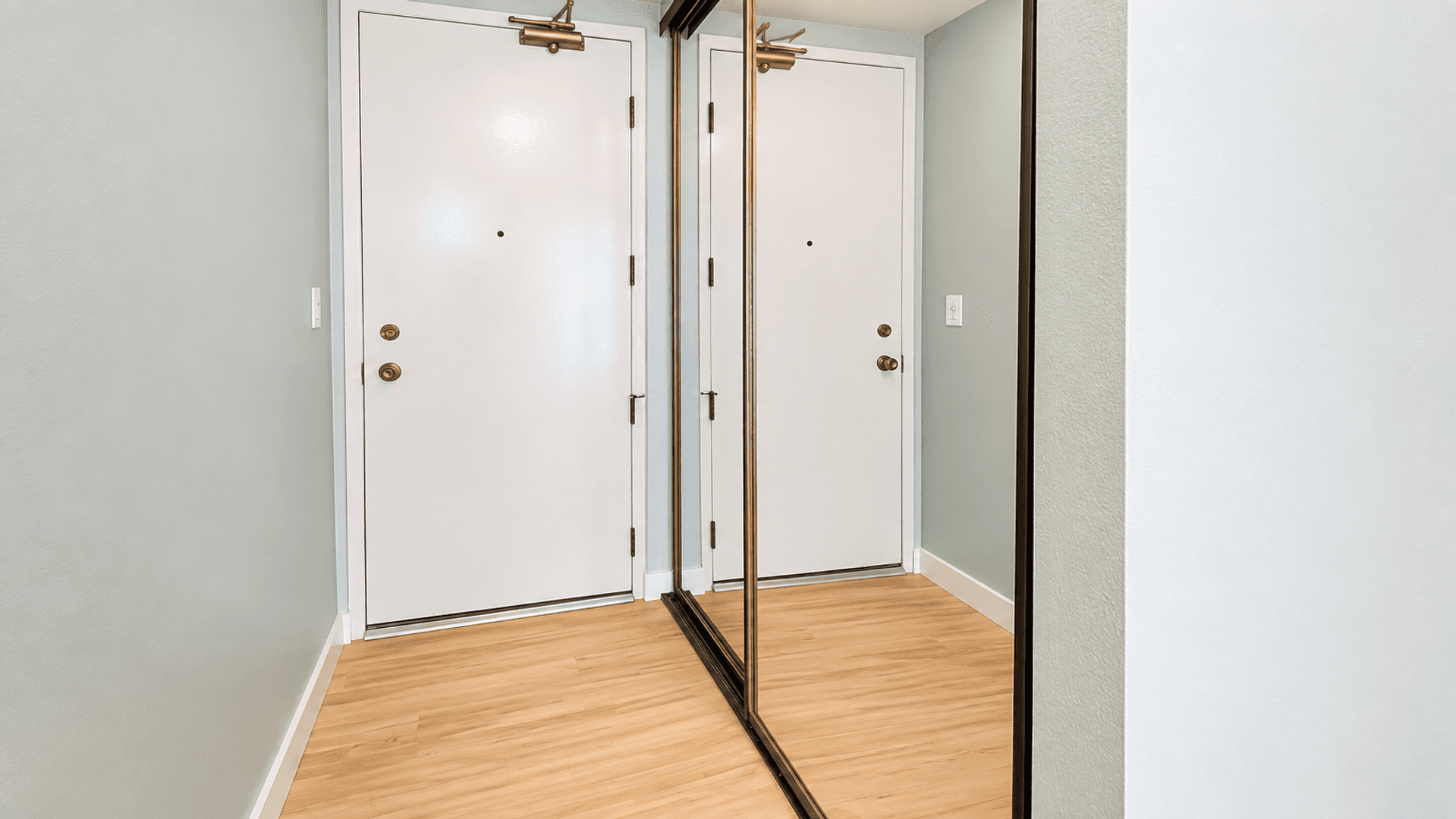 San Francisco House: 1000 Franklin Street #408