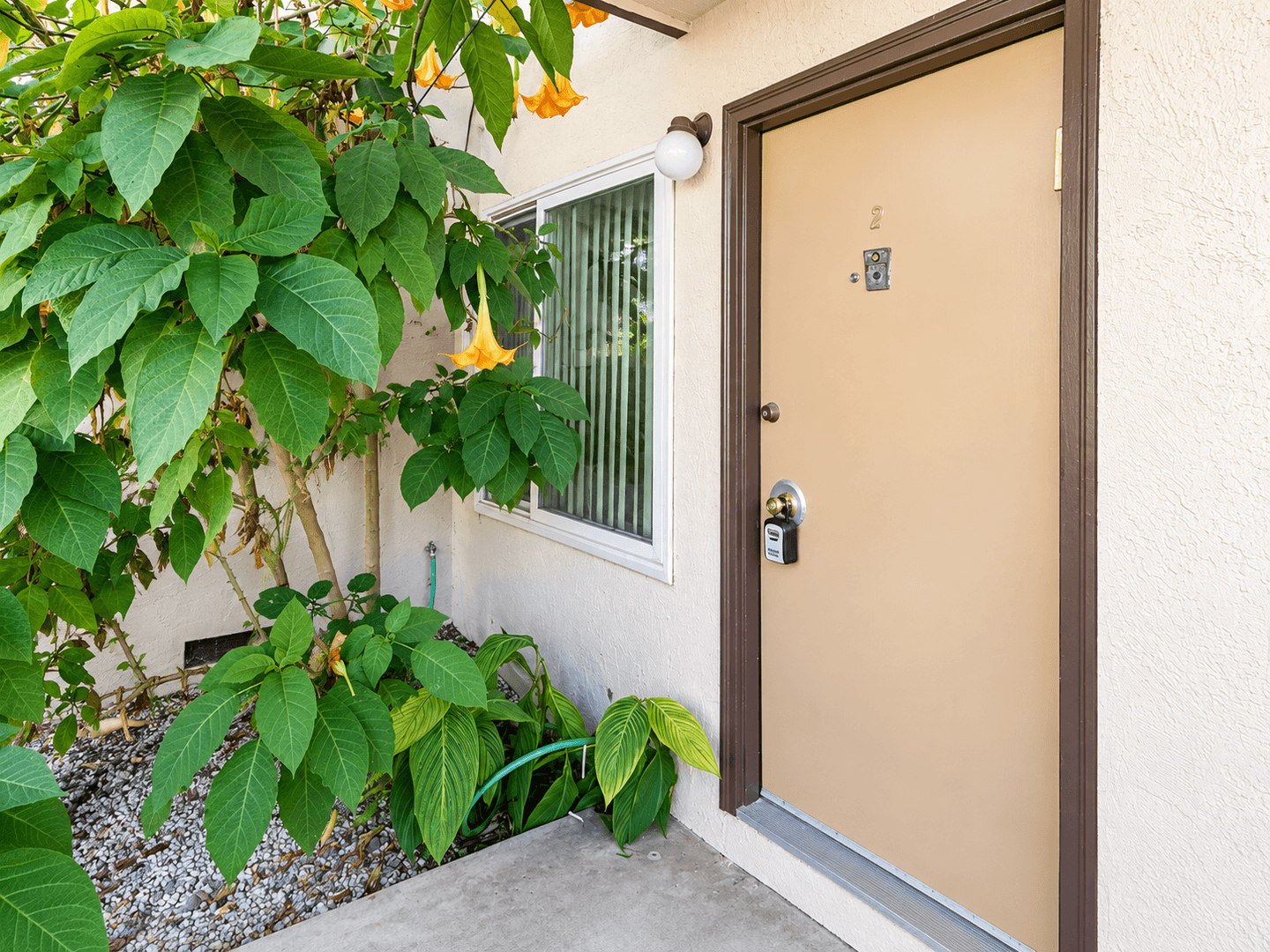El Cerrito Apartment: 5862 El Dorado St