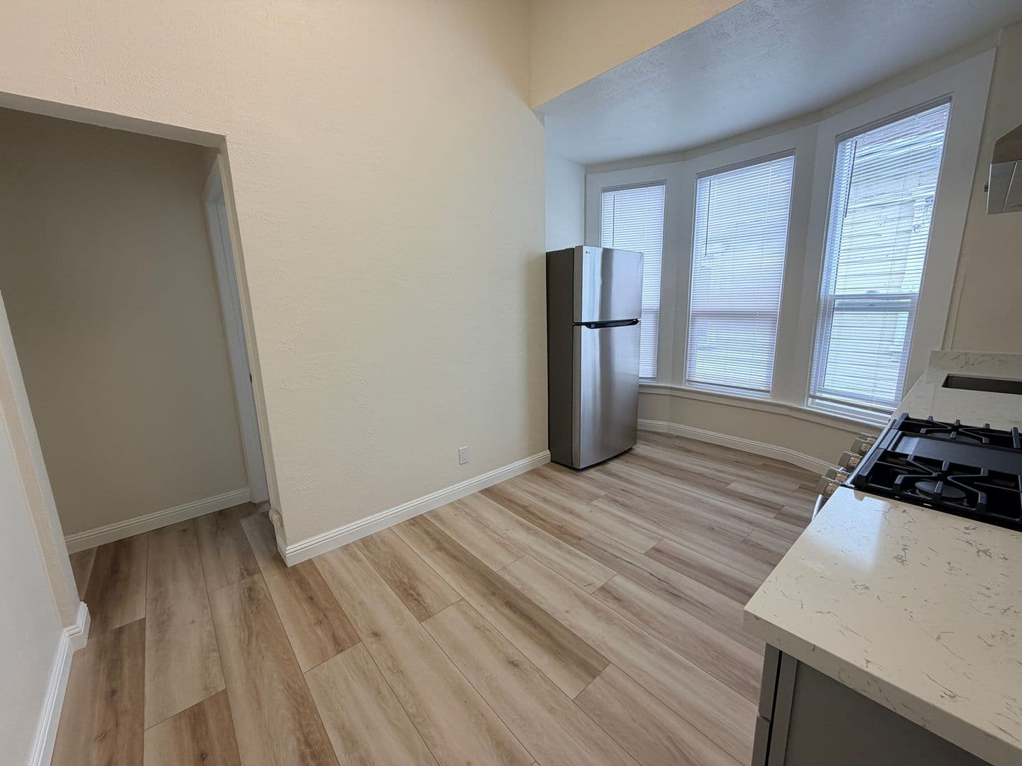 Oakland Apartment: 1115 7th Ave - #4
