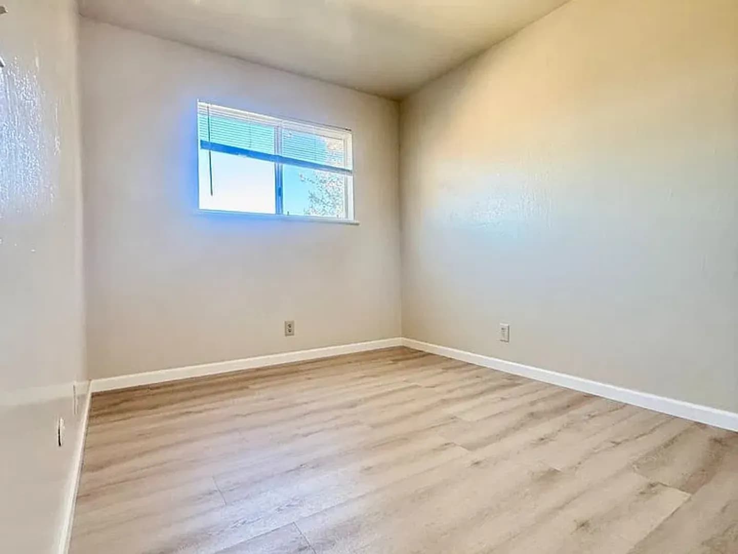 Berkeley Apartment: 929 Delaware Street