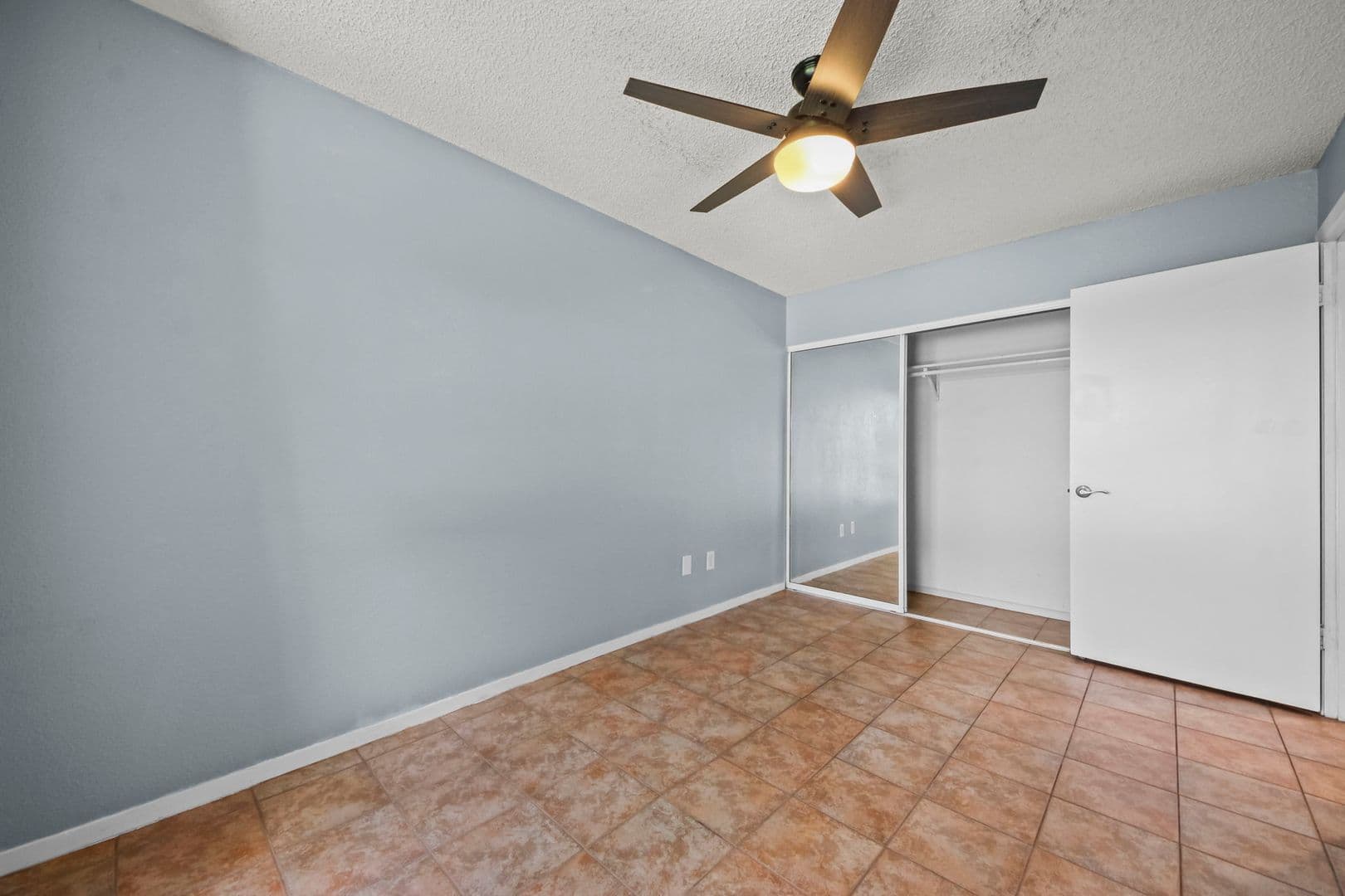 Kapolei Apartment: 91-1073 Oaniani St. unit #8D