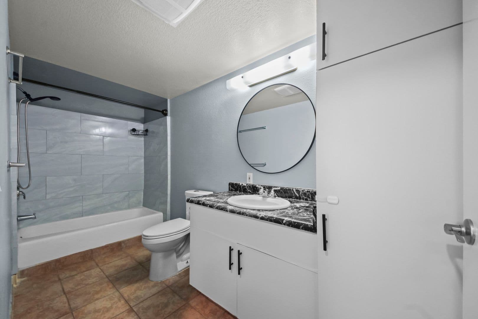Kapolei Apartment: 91-1073 Oaniani St. unit #8D