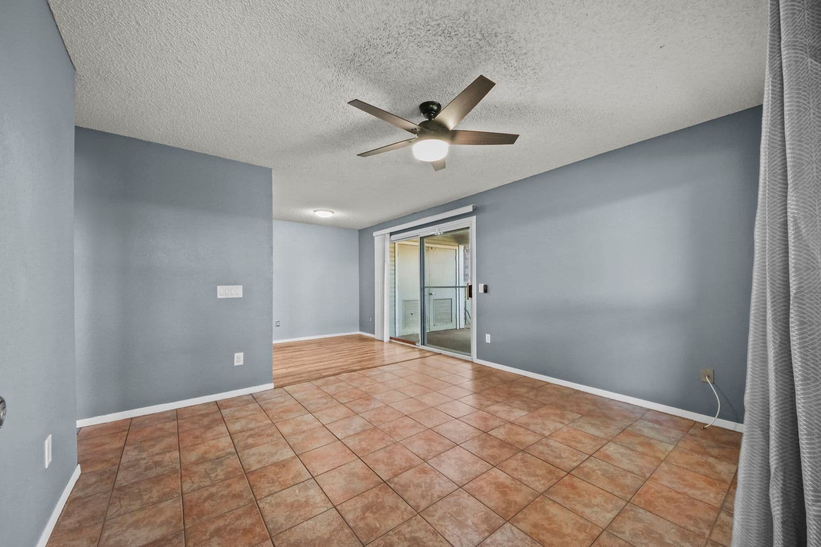 Kapolei Apartment: 91-1073 Oaniani St. unit #8D