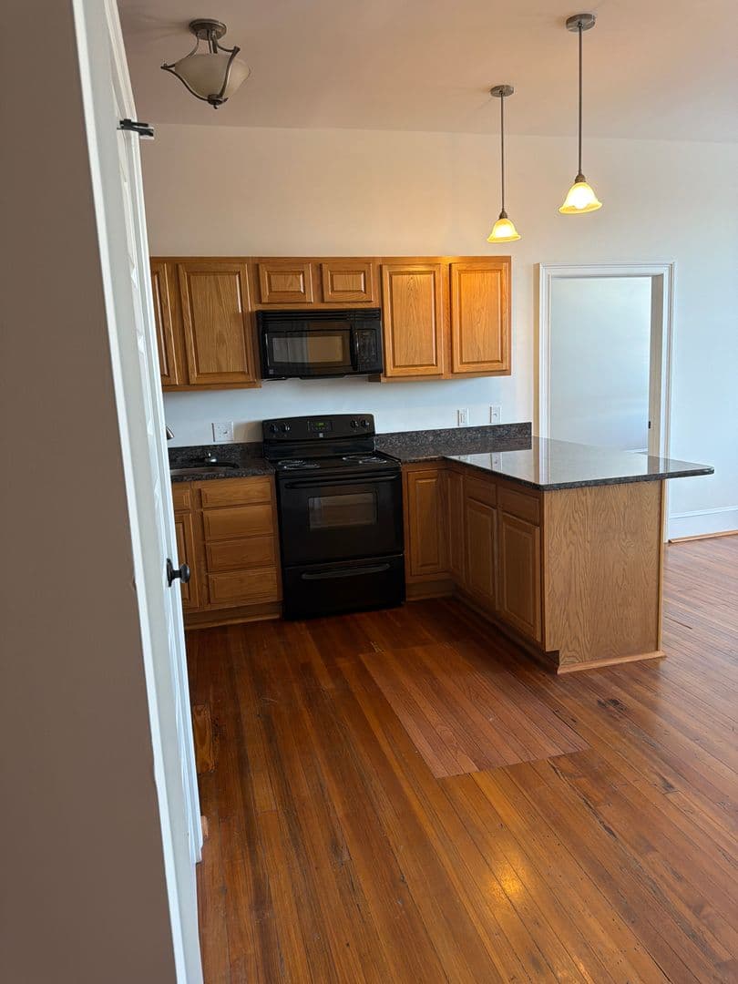 Winston-Salem Apartment: 908-912 Burke Street