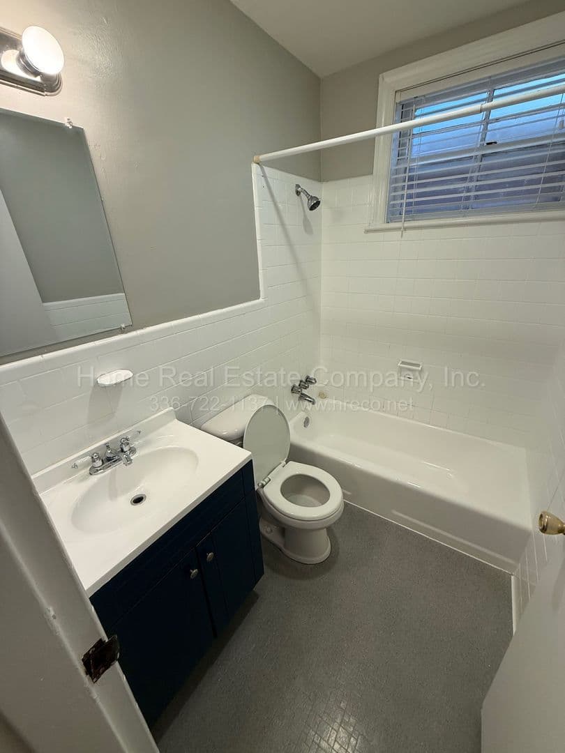 Winston-Salem Apartment: 805 West End Blvd Apt B-4